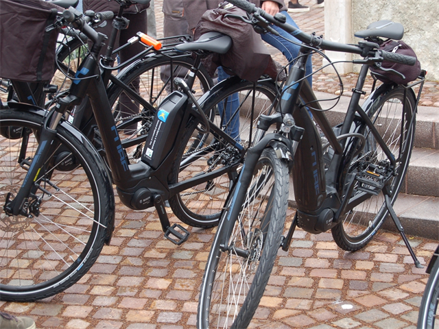 E-Bikes auf dem Rathausplatz